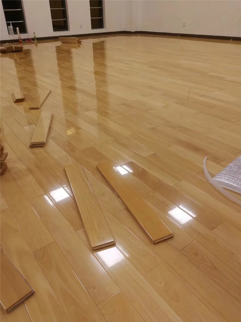 实木地板翻新怎么做实木地板翻新真的好吗